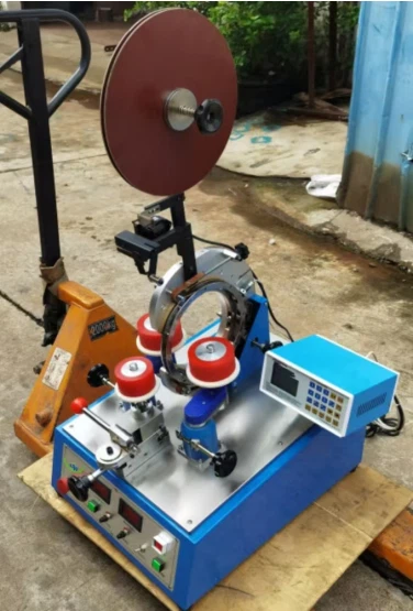 Máquina de urdidura de fita de transformador automático toroidal